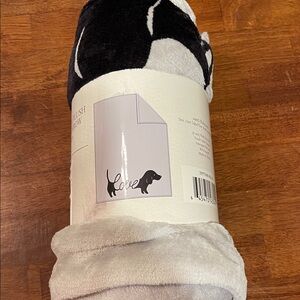 Cozy Black and Gray Dachshund Live Throw Blanket